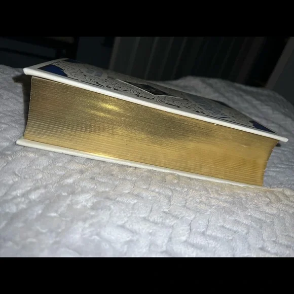 Les Misérables By Victor Hugo - Picture 3 of 5